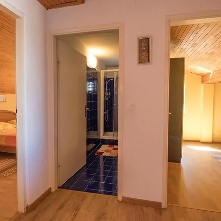 Rukoni Mali Lošinj