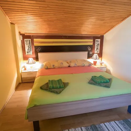 Apartment Rukoni? *