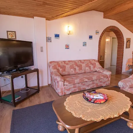 Apartment Rukoni? *